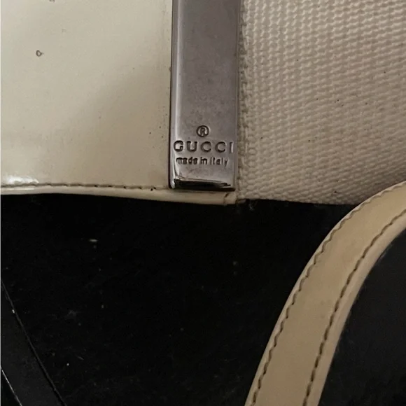 Gucci Black and Cream Sandals - Picture 5 of 6